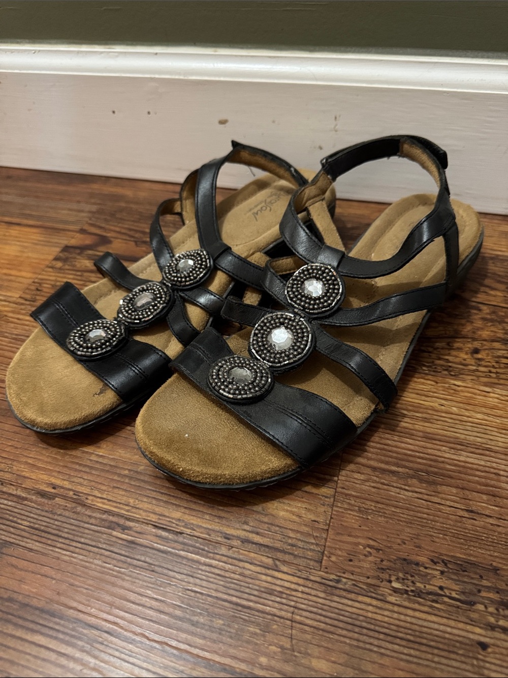 Natural Soul Black Strappy Beaded Women's Sandals